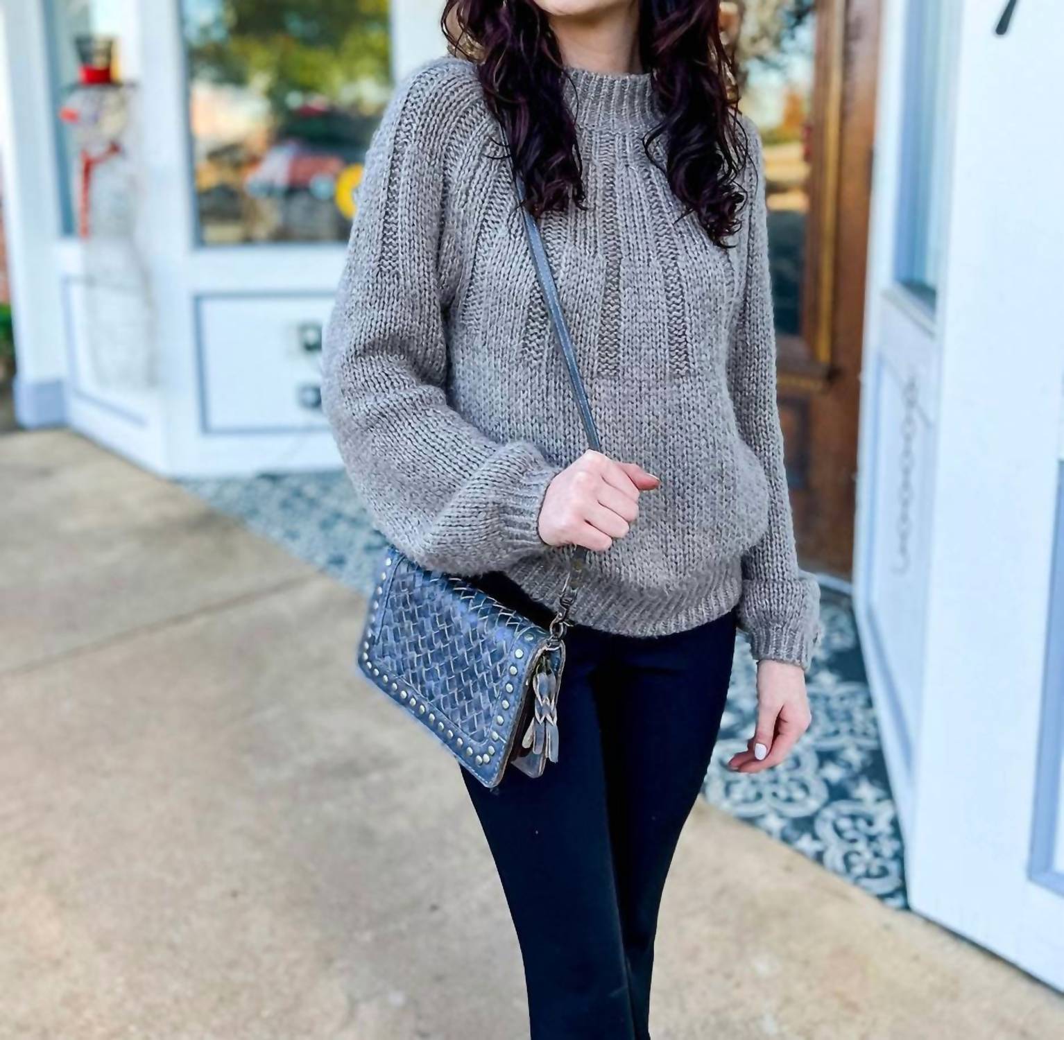 Never Mind - Women's Organzier Crossbody Bag