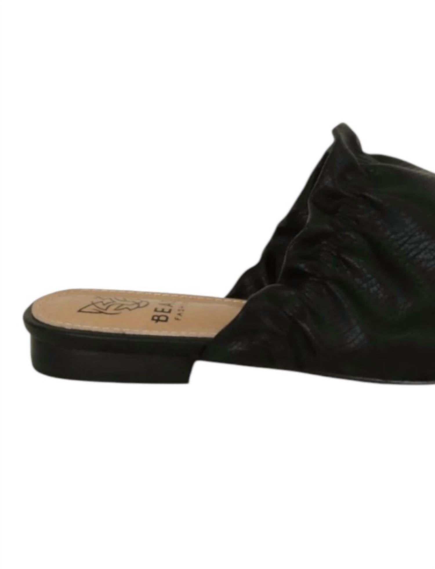 Beast Fashion - Women's Janessa-07 Ruffled Slip-on Flats