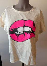 Lisa Todd - Love Bites Tee