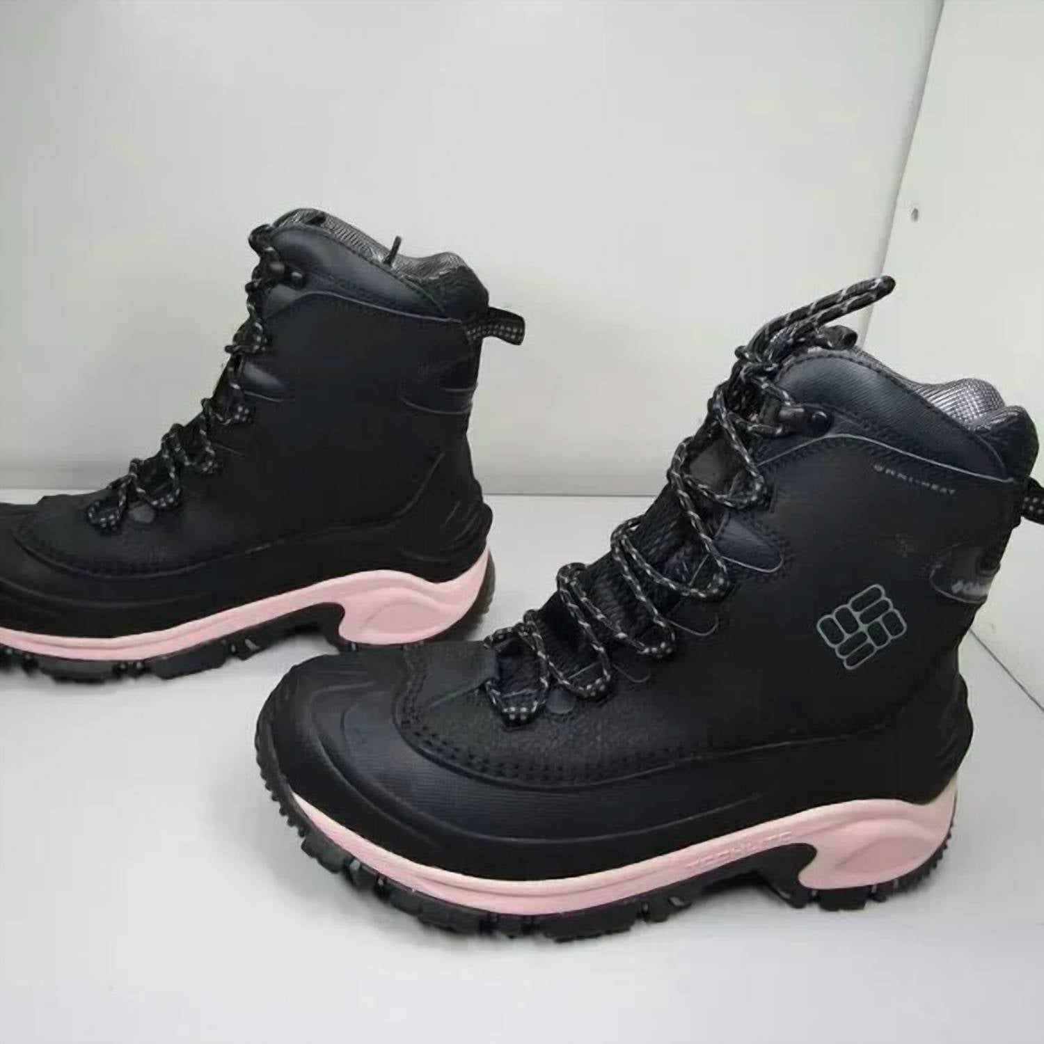 Columbia Women’s Clear Mountain Fs Omni-heat Hiking Boots in black pink - women's shoe