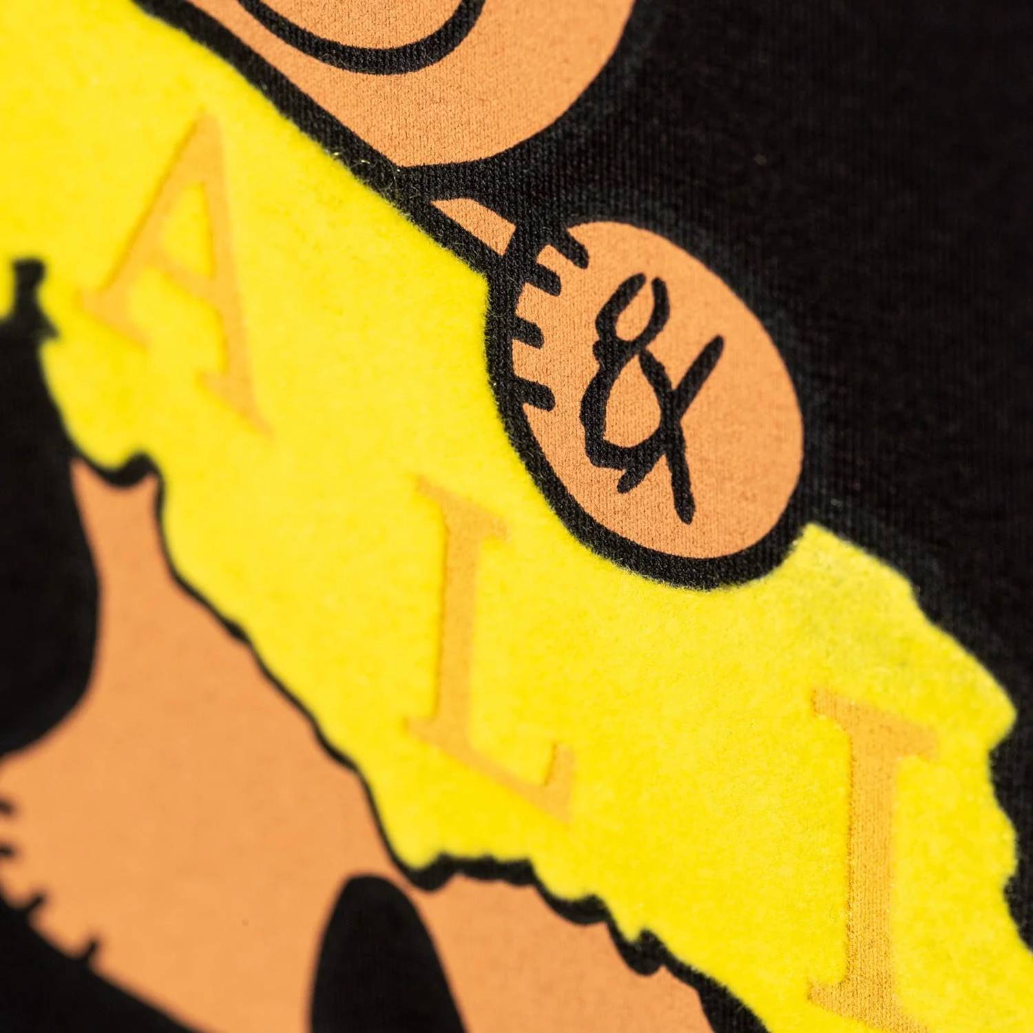 Eight X - Cali Bear Graphic T-shirt