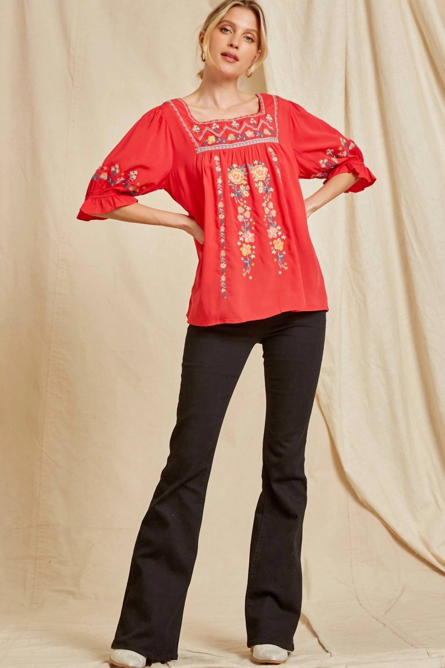Andree By Unit - Embroidered Peasant Top