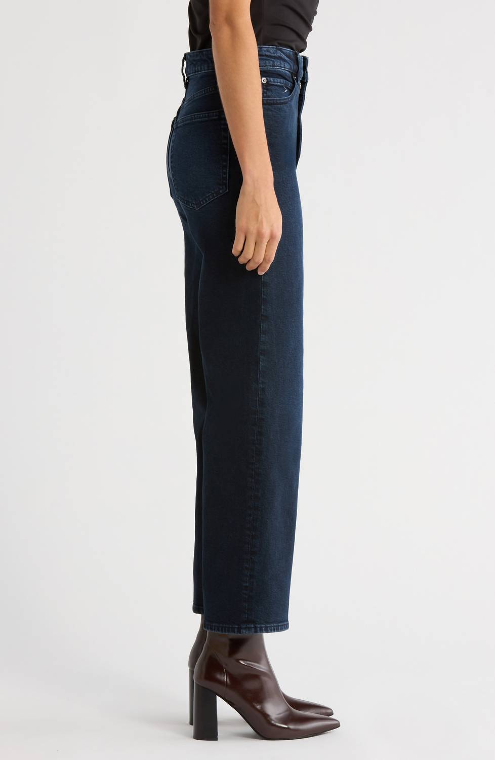 FRAME Wide High Waist Ankle Wide Leg Jeans in untold - women's jeans - detail view