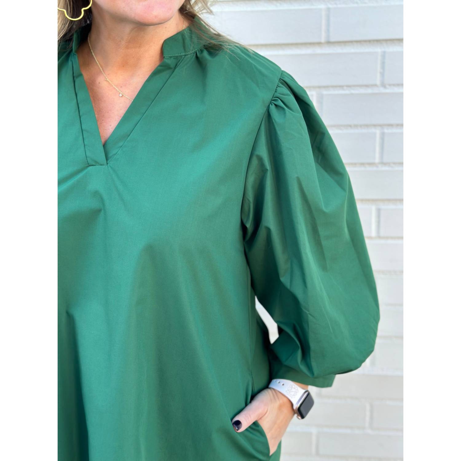 Entro - Kiley V-neck Puff Sleeve Mini Dress