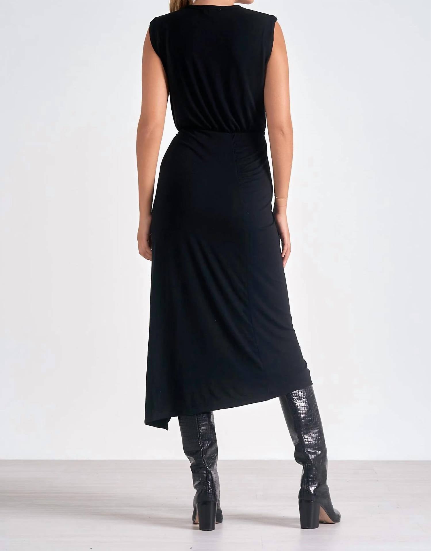 Elan - Sleeveless With Front Slit Dress