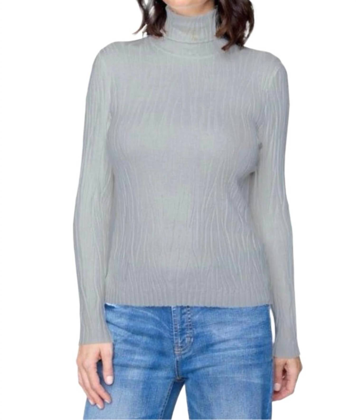 Carre Noir - Turtleneck Top