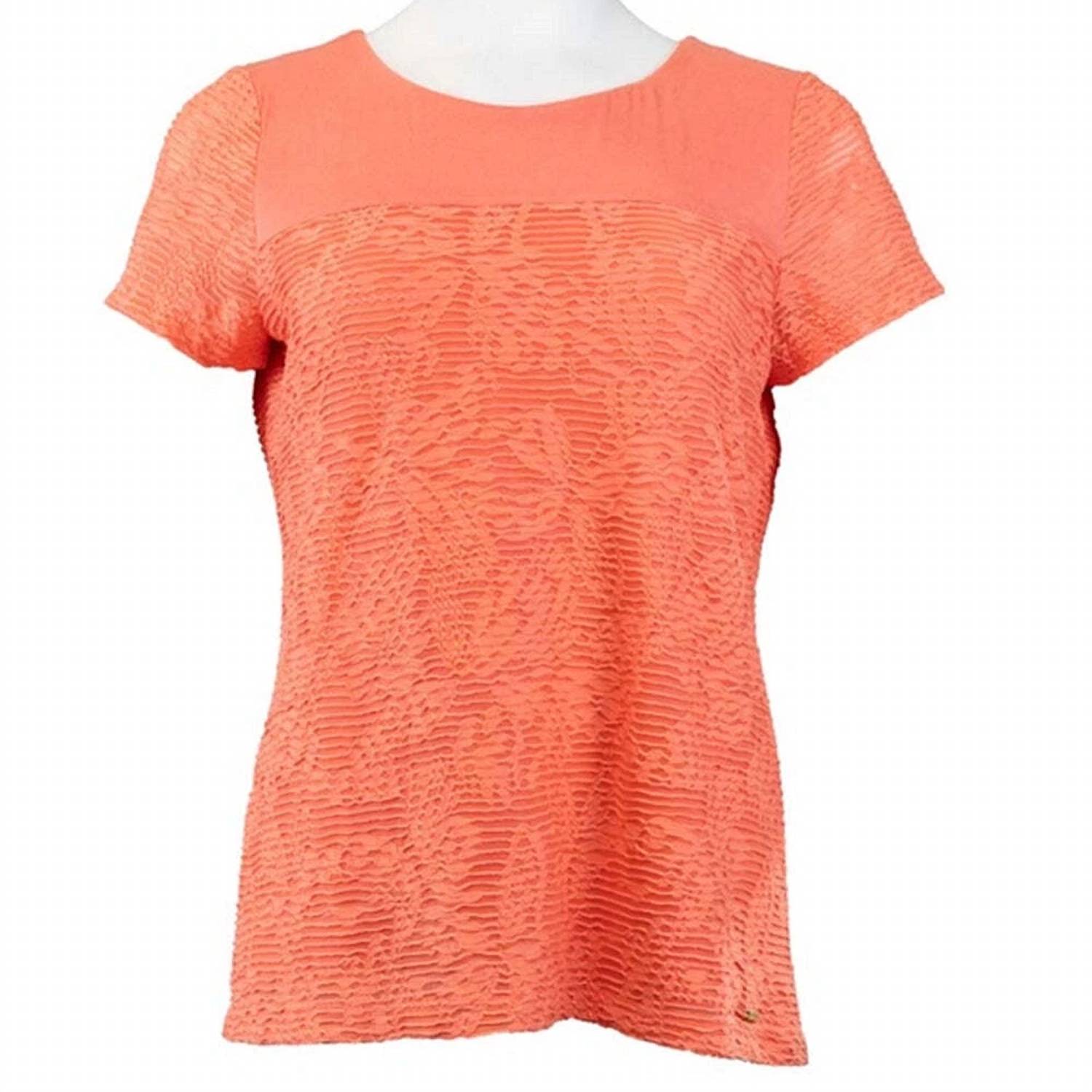 Calvin Klein - Women's Metal Logo Bar Textured Tee