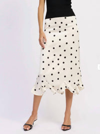 En Saison - Women's Satin Angle Ruffle Hem Maxi Skirt