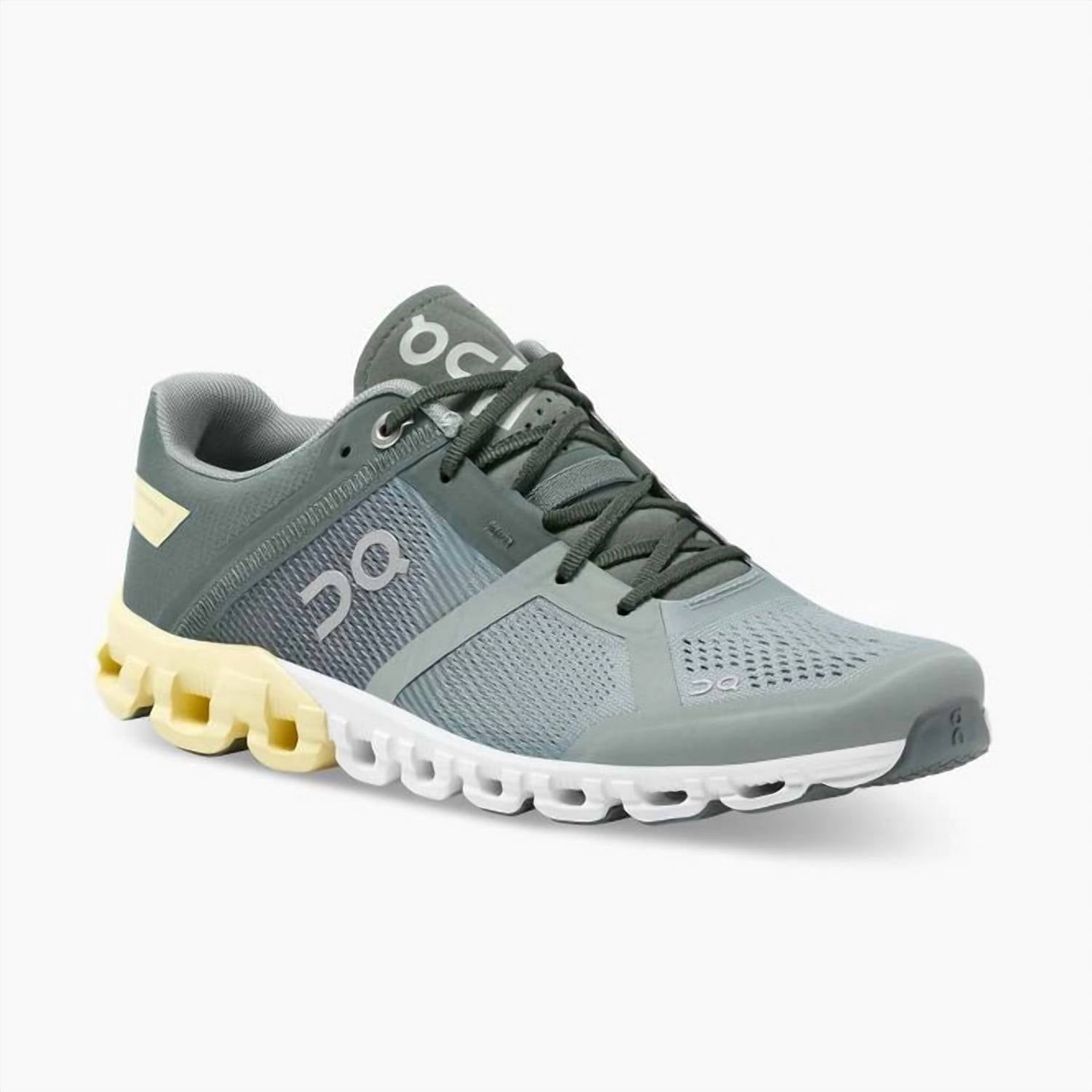 On - Women's Low-top Running Shoe
