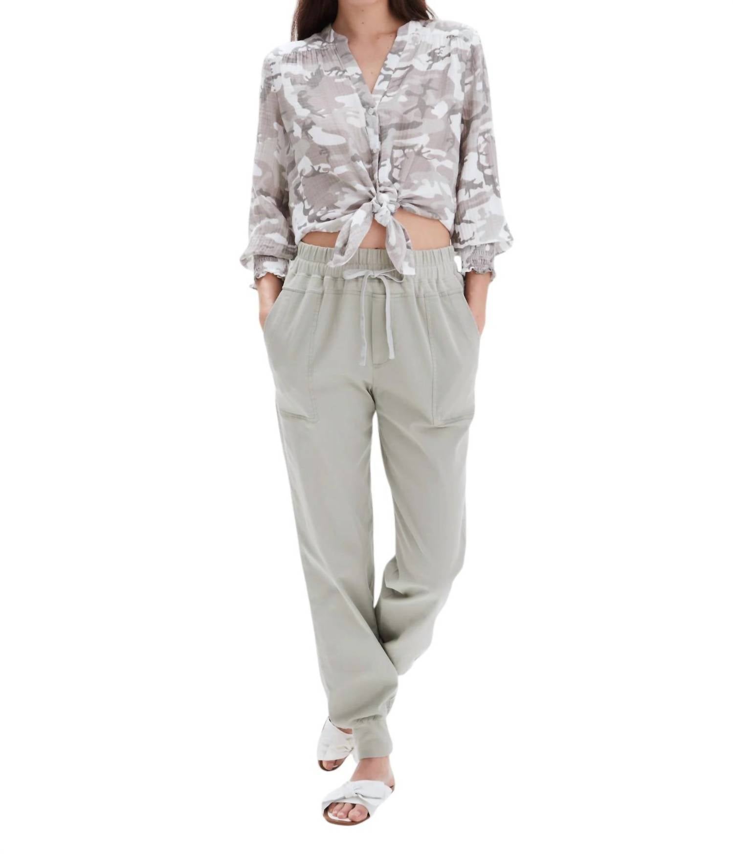 Chrldr - Jenny Collarless Shirt