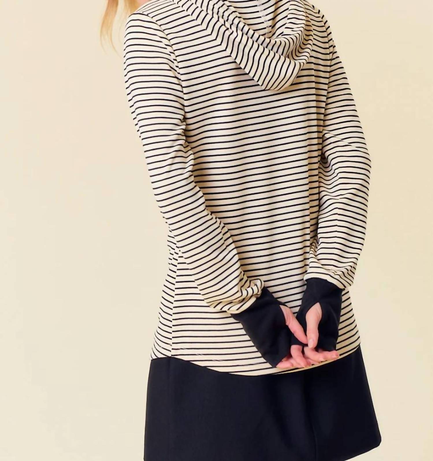 Doe And Rae - Henley Ribbed Hood Top