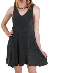 Umgee - Mineral Washed Keyhole Dress