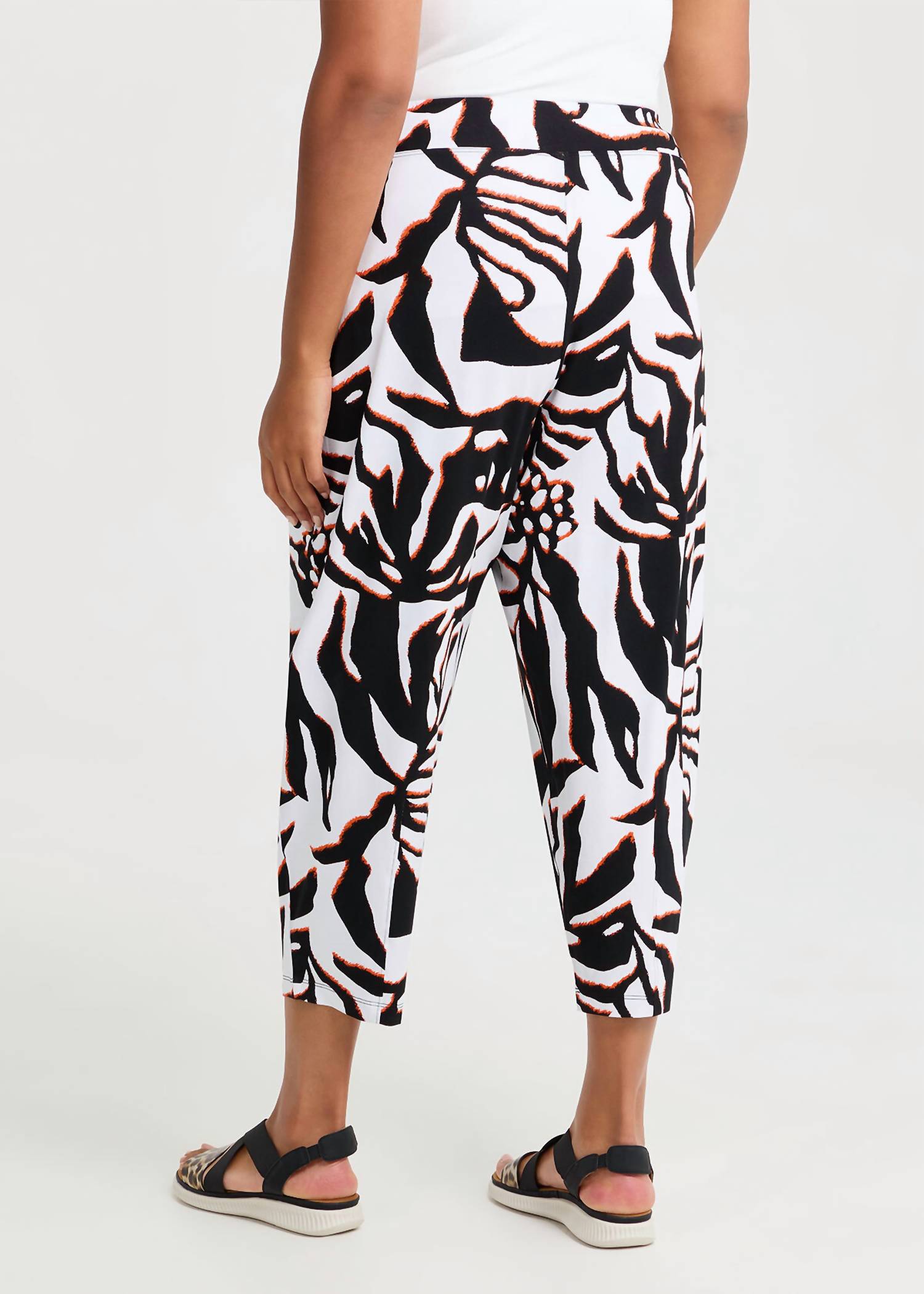 Shana Apparel Lantern Natural Crop Pant in print - women's pants - detail view