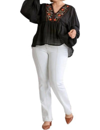 Umgee - Floral Embroidered Top - PLUS