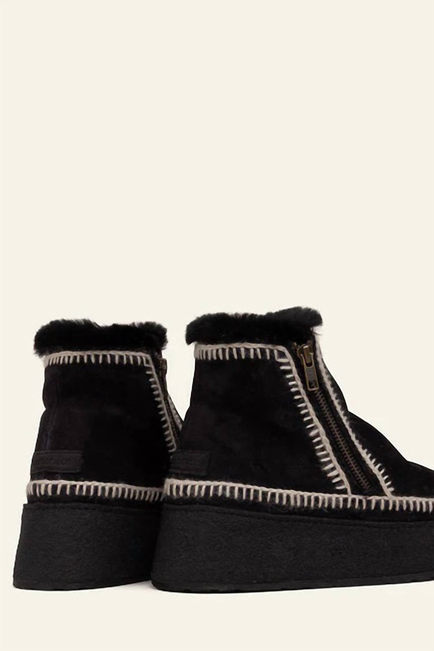 Laidback London Women's Setsu Platform Suede Ankle Boot in black natural - women's shoe - detail view