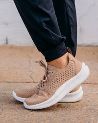 Clarks - Women's Solevana Sneaker