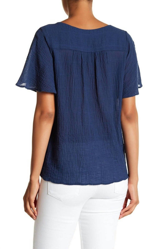 Vince Camuto - Short Sleeve Crinkle Embroidery Blouse