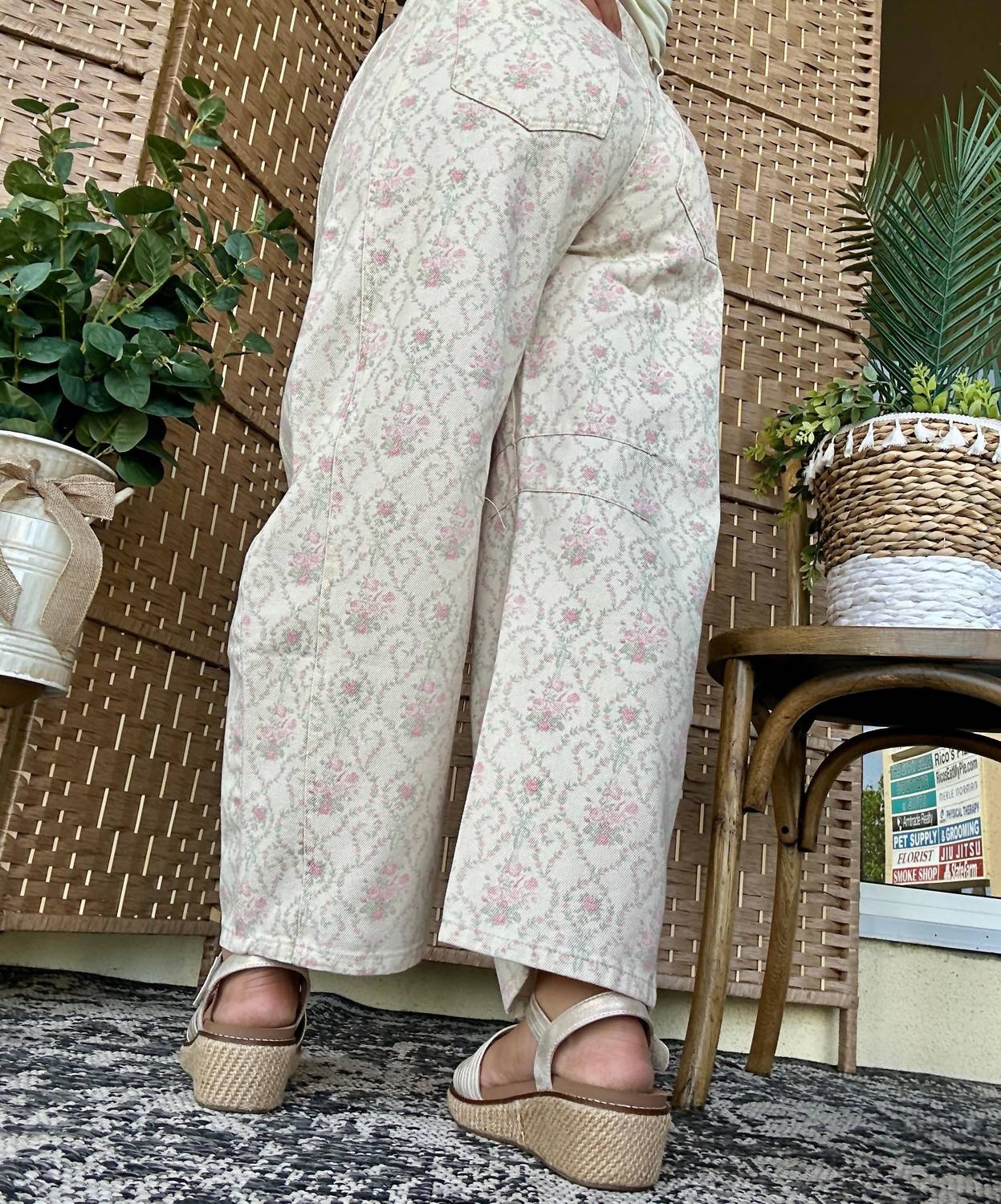 Peach Love - Vintage Baroque Floral Gypsy Fit Pants