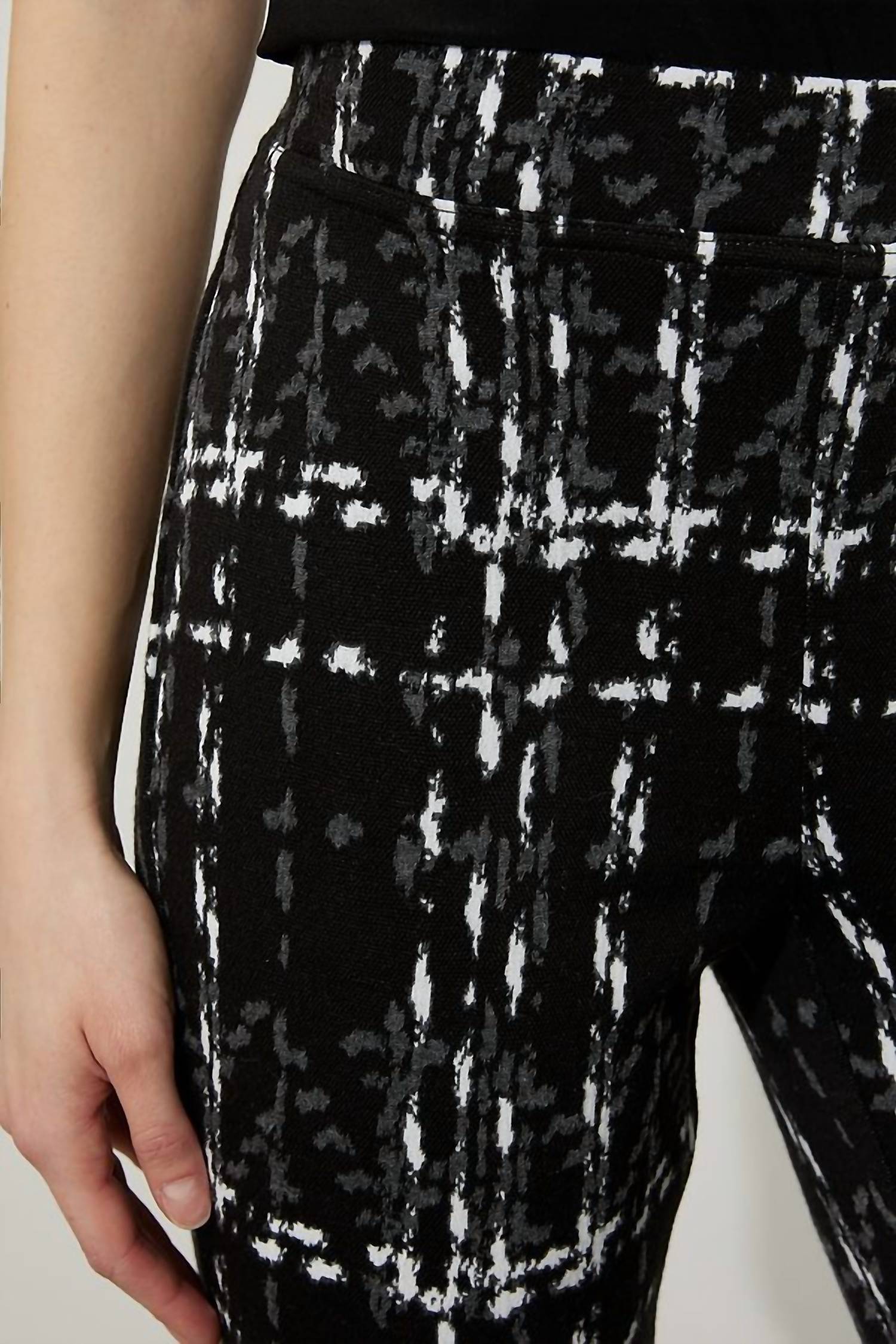Joseph Ribkoff - slim fit pant
