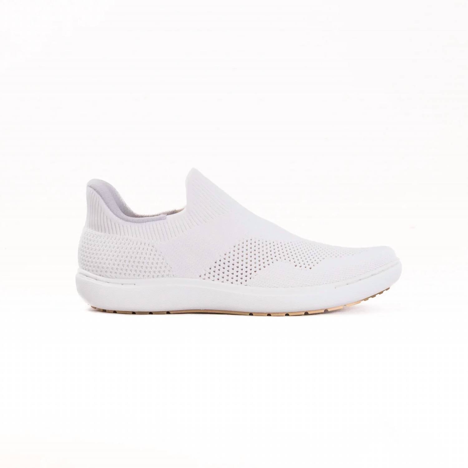 Clarks - Women's Nalle Step Slip-on Sneakers