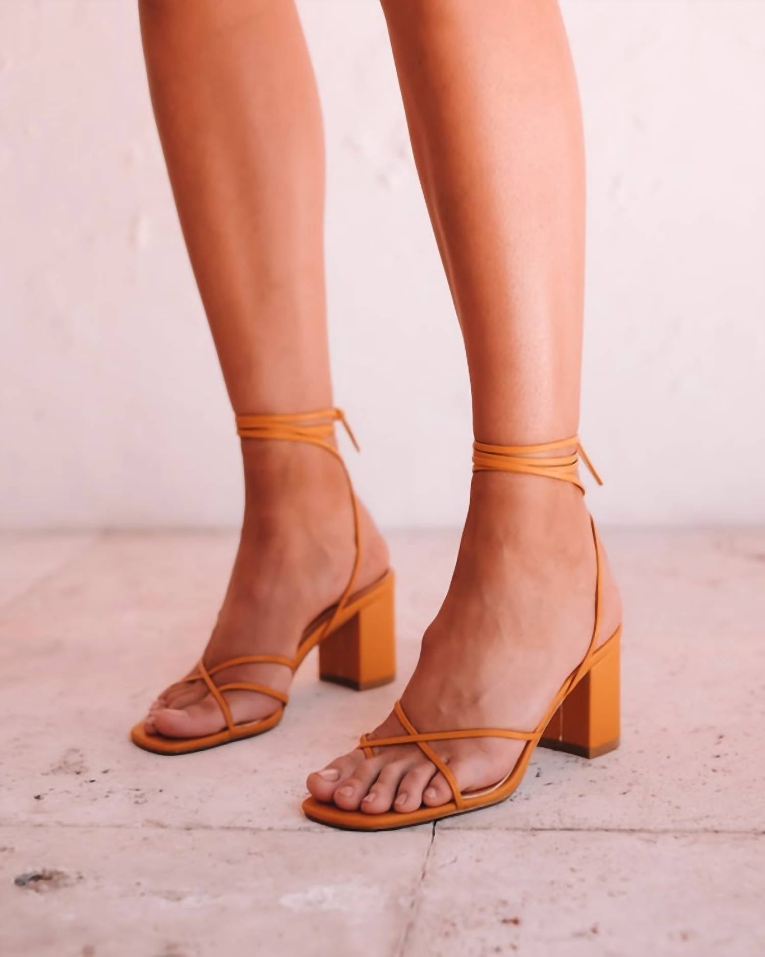Younes Heels