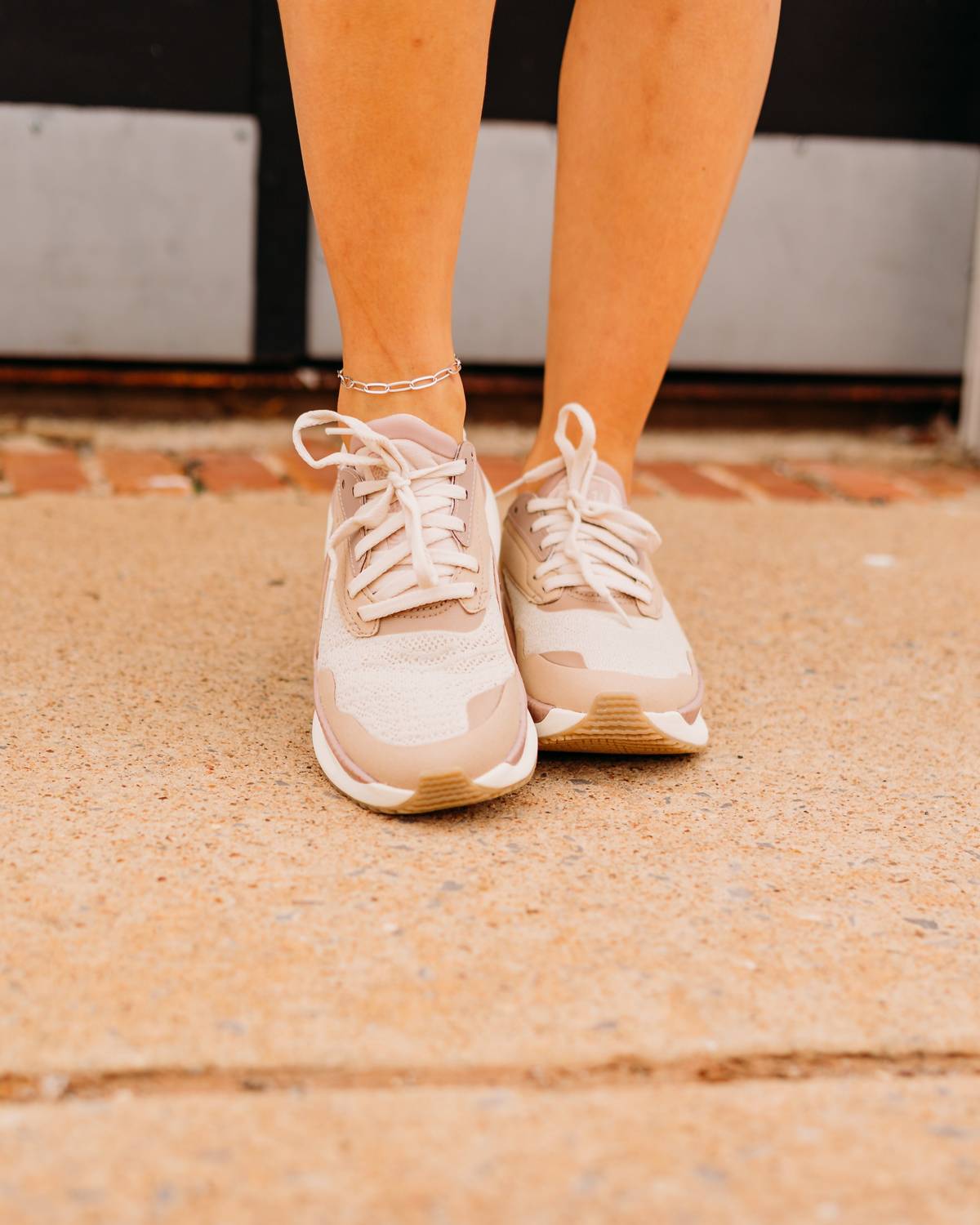 Clarks - Women's Pace Combination Sneaker