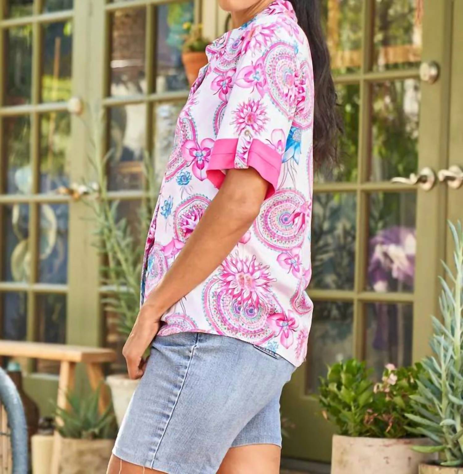Paparazzi - Floral Mandala Short Sleeve Button-Front Shirt