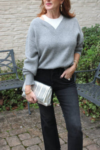 Elan - Dakota V-neck Sweater
