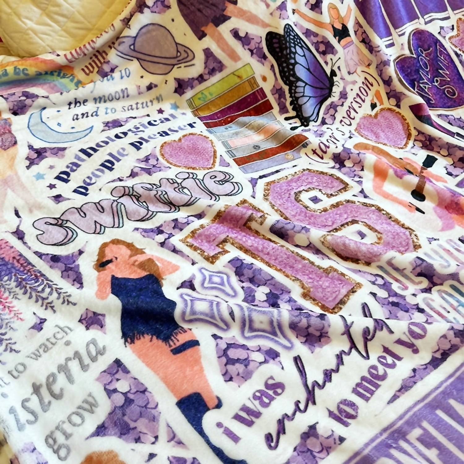 Small Shop - Girls' Eras Tour Music Inspired Plush Throw Blanket