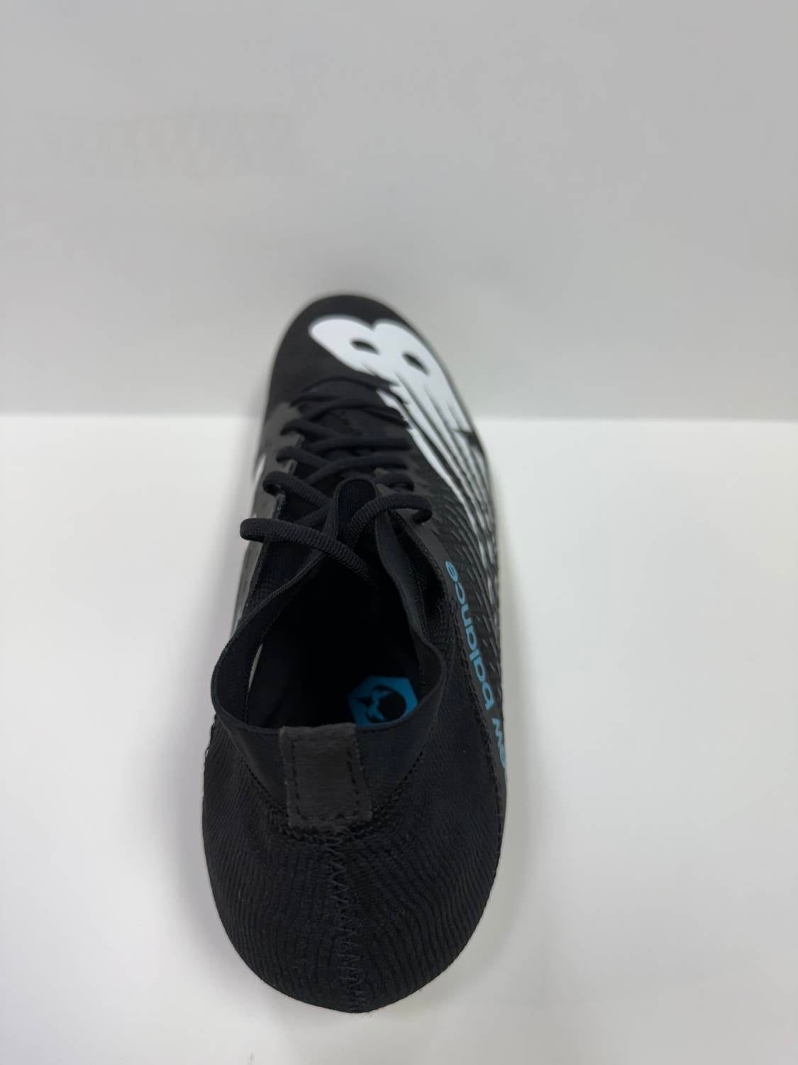 New Balance - Men's Md500 V8 Shoes