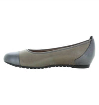 Munro - Women's Henlee Slip-on Sandals