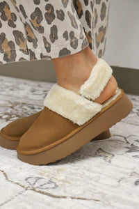 Mia - Women's Icier Fuzzy Strap Platform Slippers