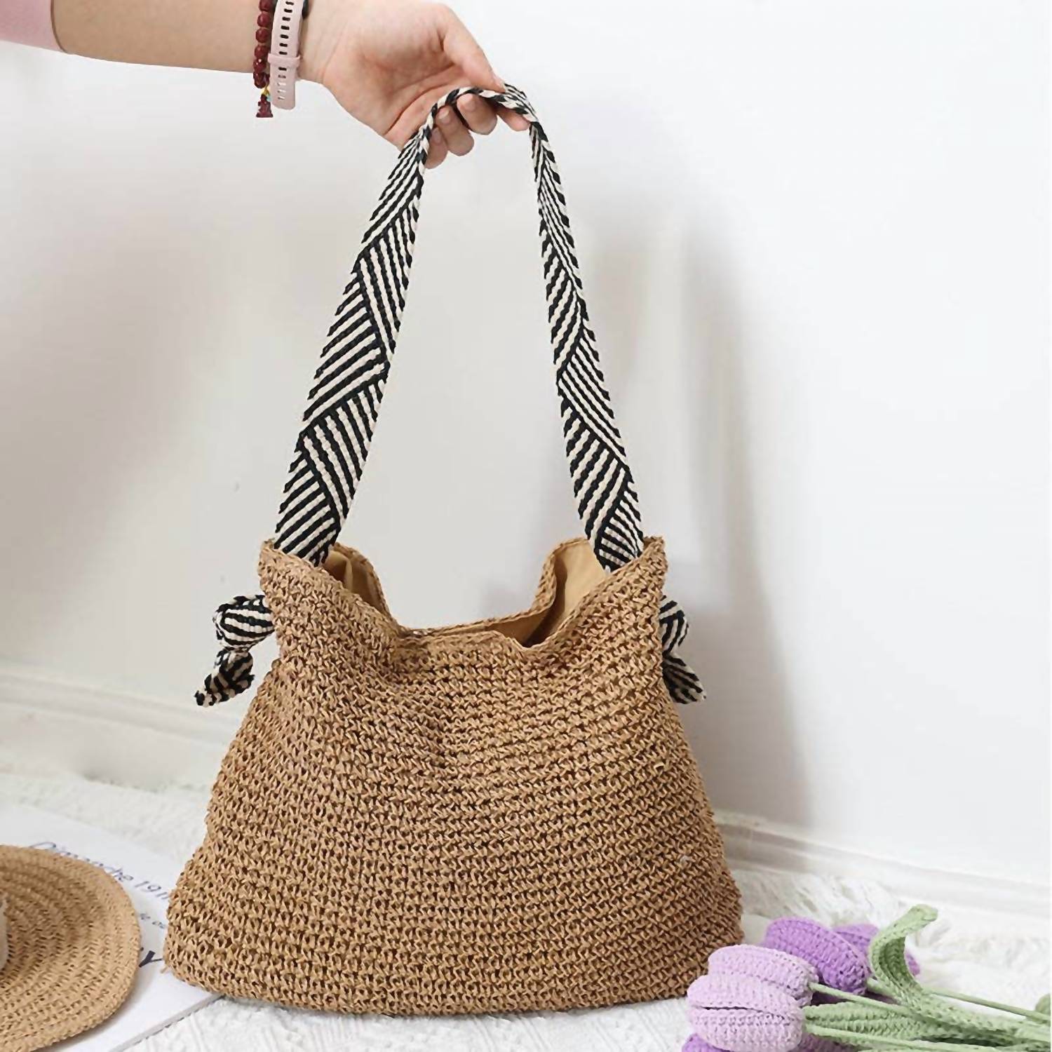 Salina Trading Inc - Women's Woven Shoulder Bag With Striped Handle
