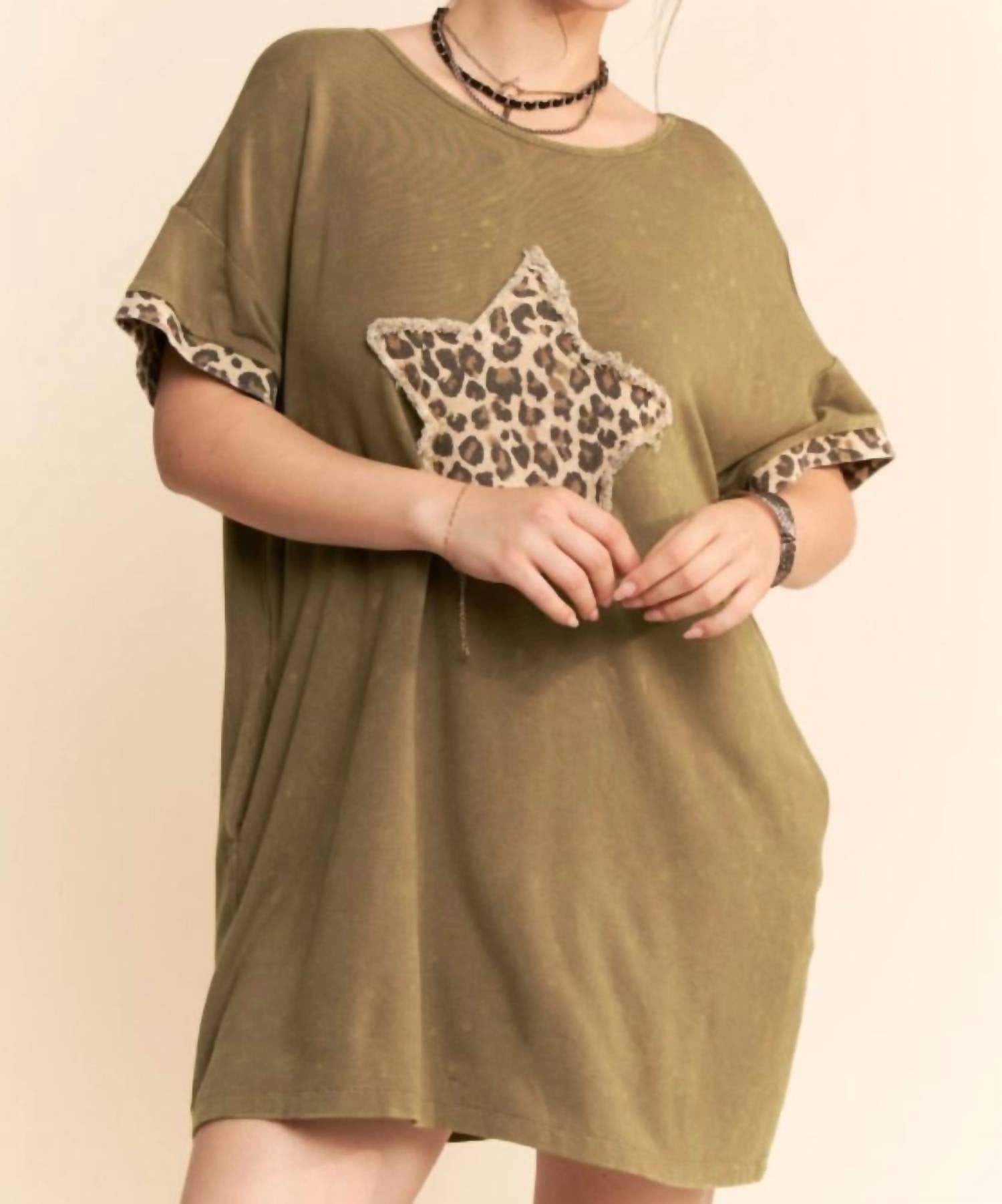 Davi & Dani - Top Of The World Tshirt Dress