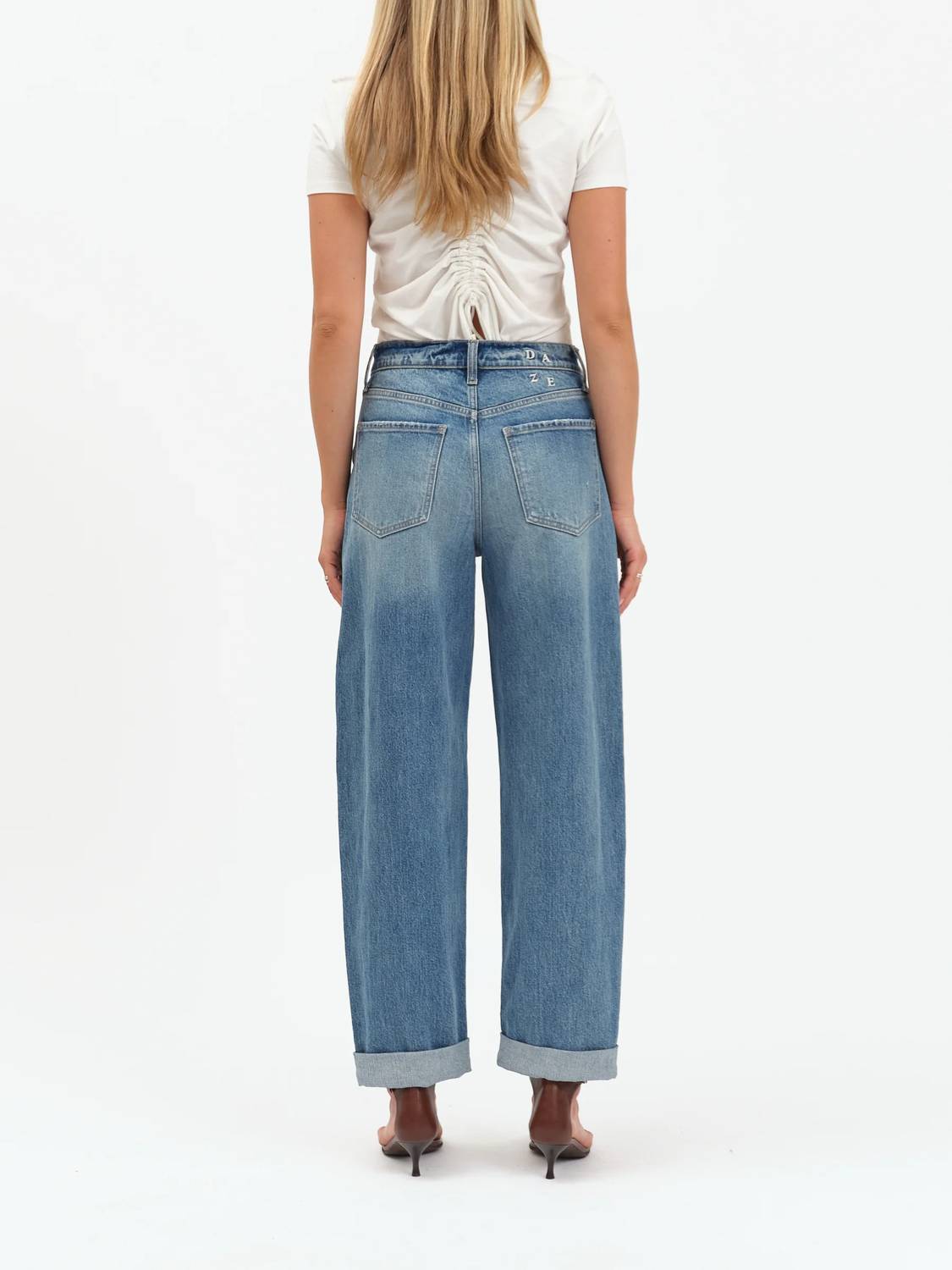 Daze - Venice Cuffed Barrel Leg Jeans