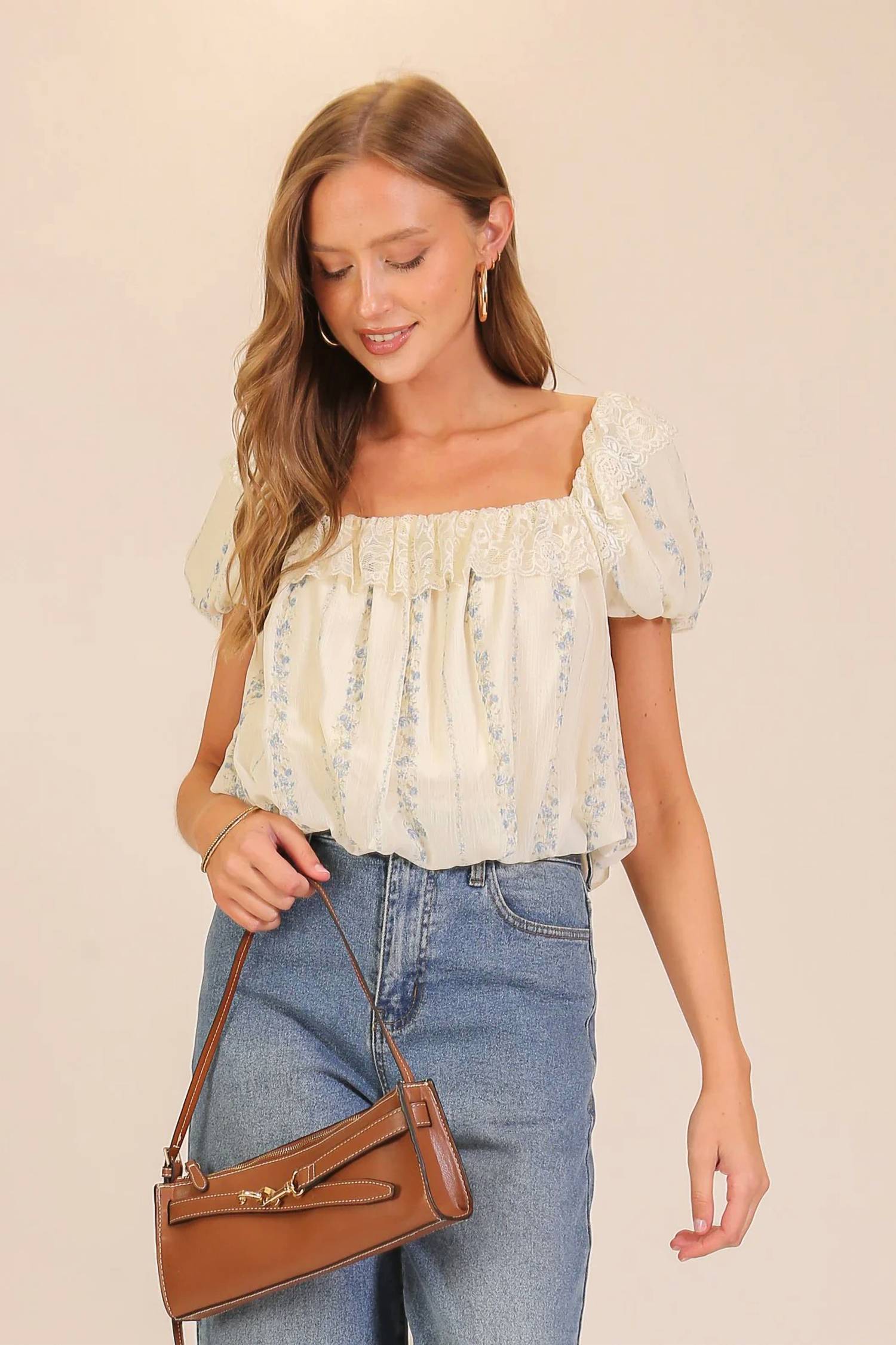 Lumiere - Lace Trim Floral Puff Sleeve Blouse