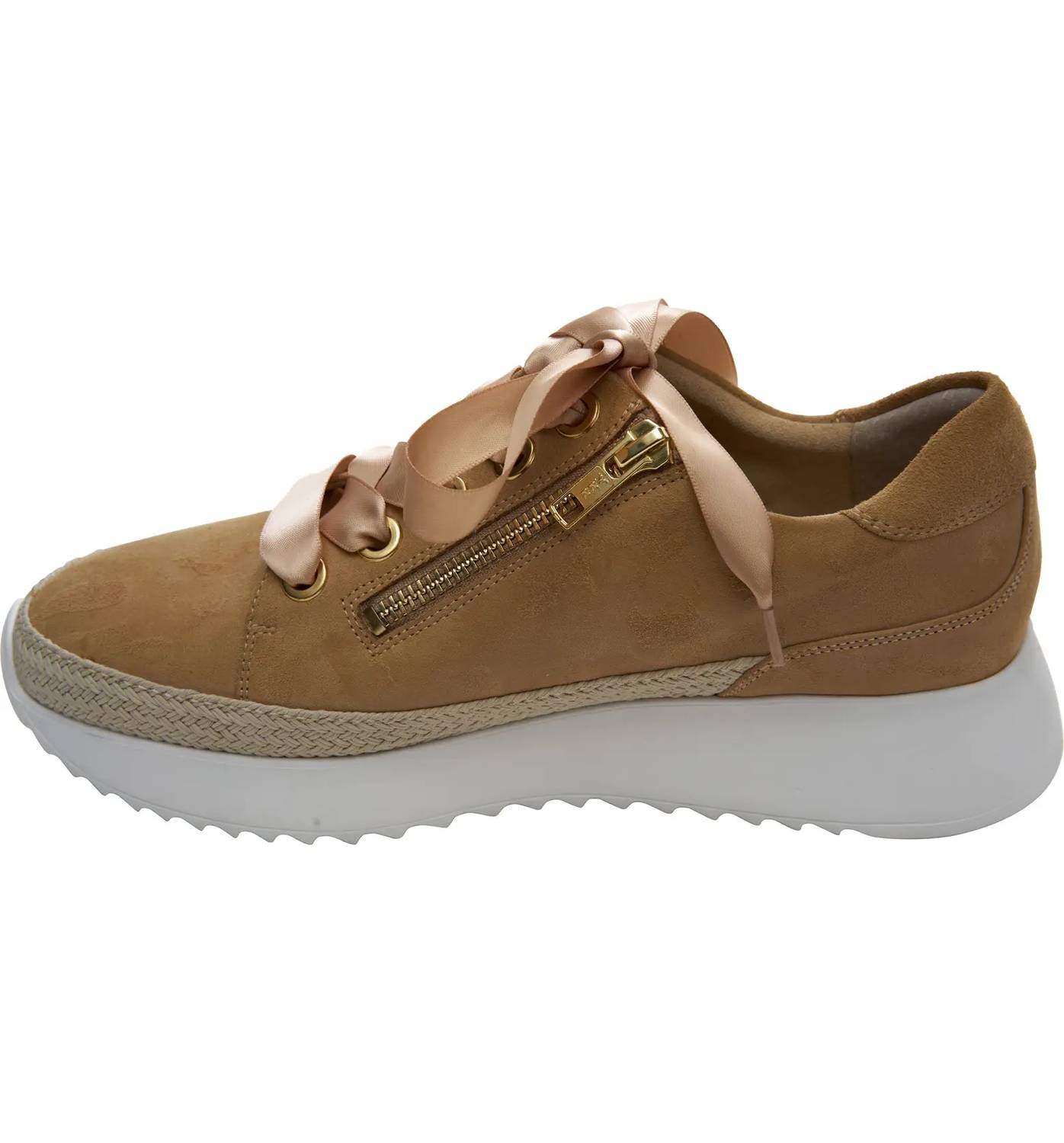 Vaneli - Women's Quail Sneakers
