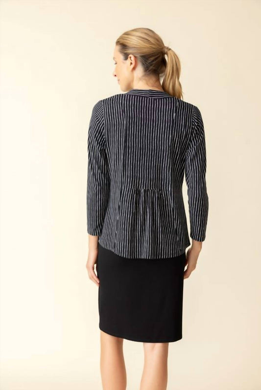 Habitat - Core Travel Bamboo Shirred Jacket