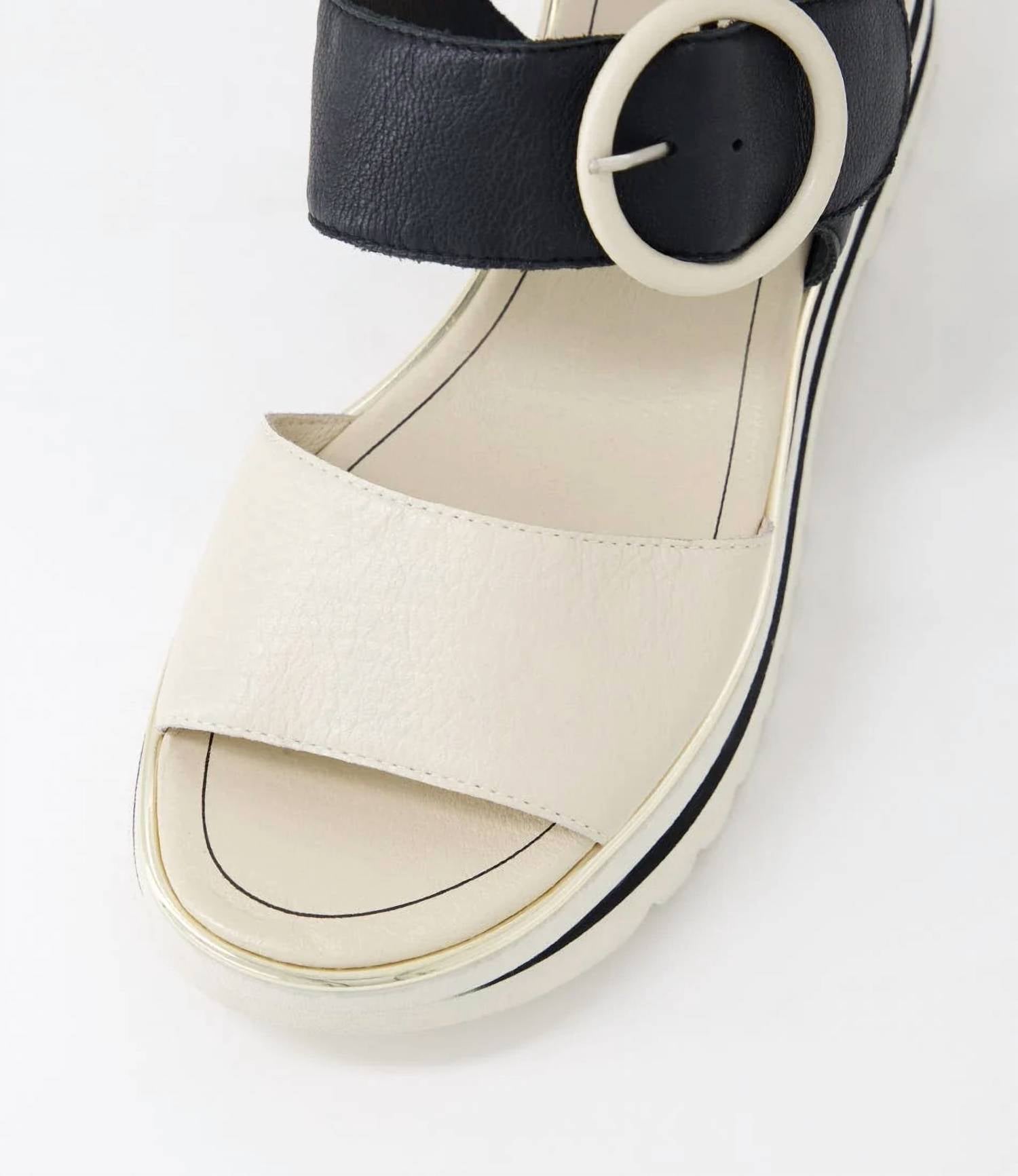Django & Juliette - Women's Harlows Platform Sandal