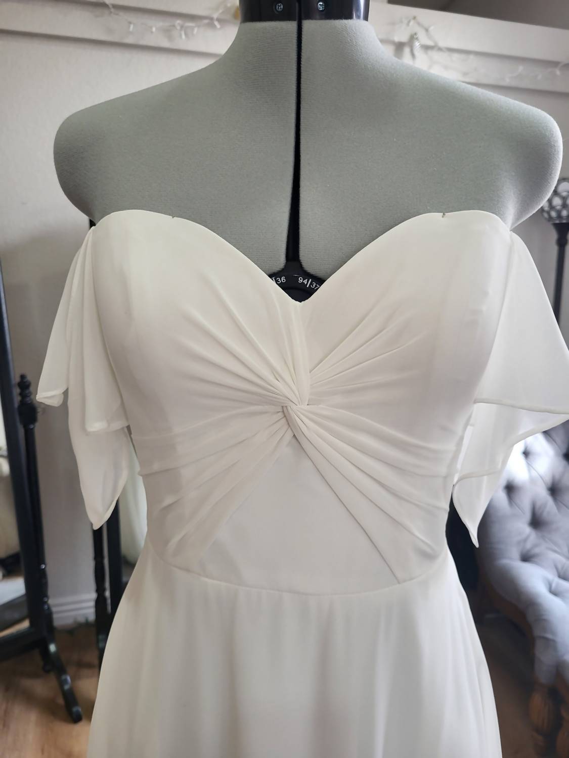 Morilee - Women's Off Shoulder Chiffon Bridal Gown