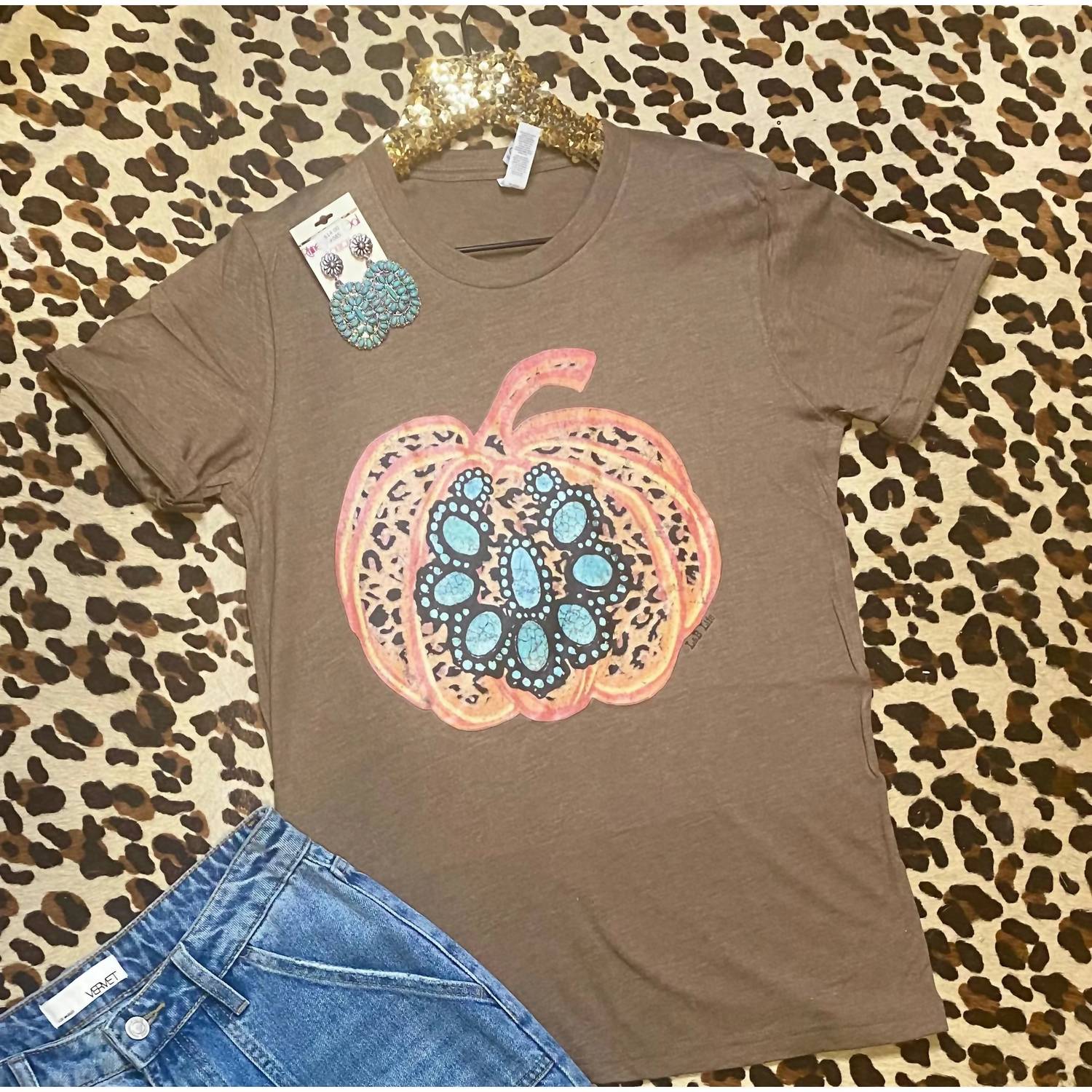 L&B Life - Women's Leopard Pumpkin Graphic Top