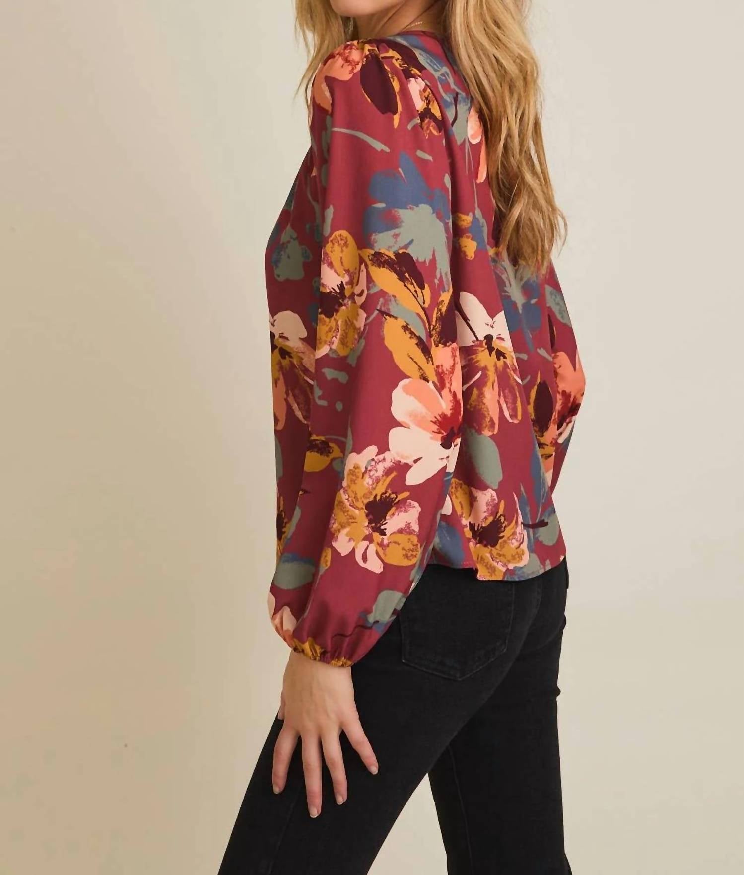 Gilli - V-neck Front Tie Long Sleeve Top