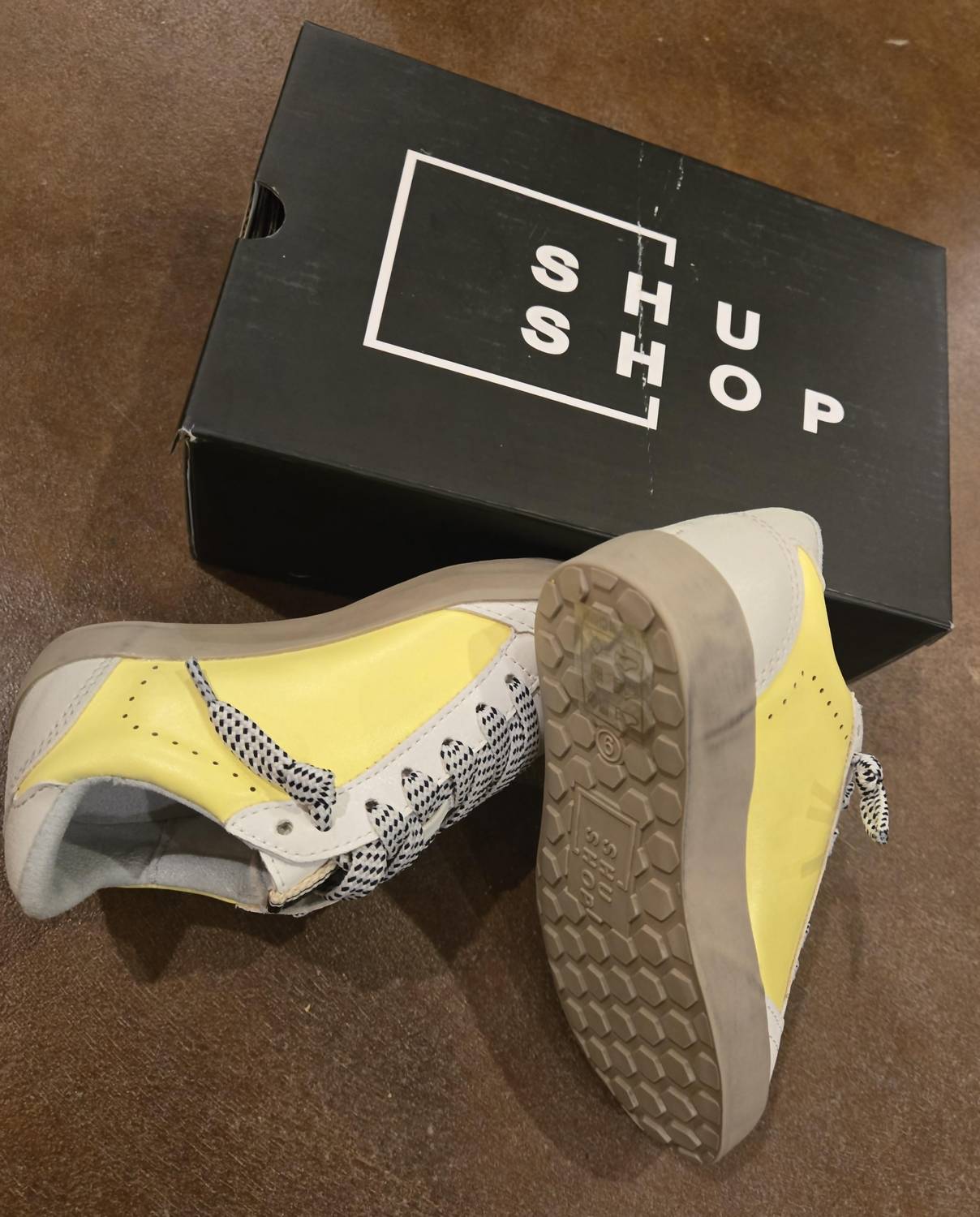Shu Shop - Girl's Paz Star Sneaker