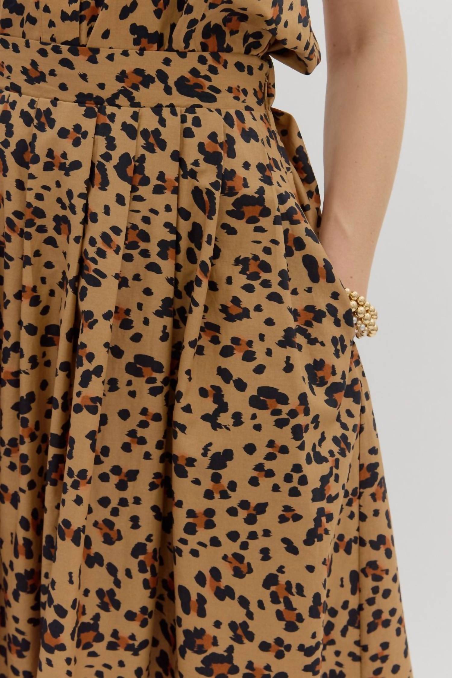 Entro - Women's Untamed Midi Skirt