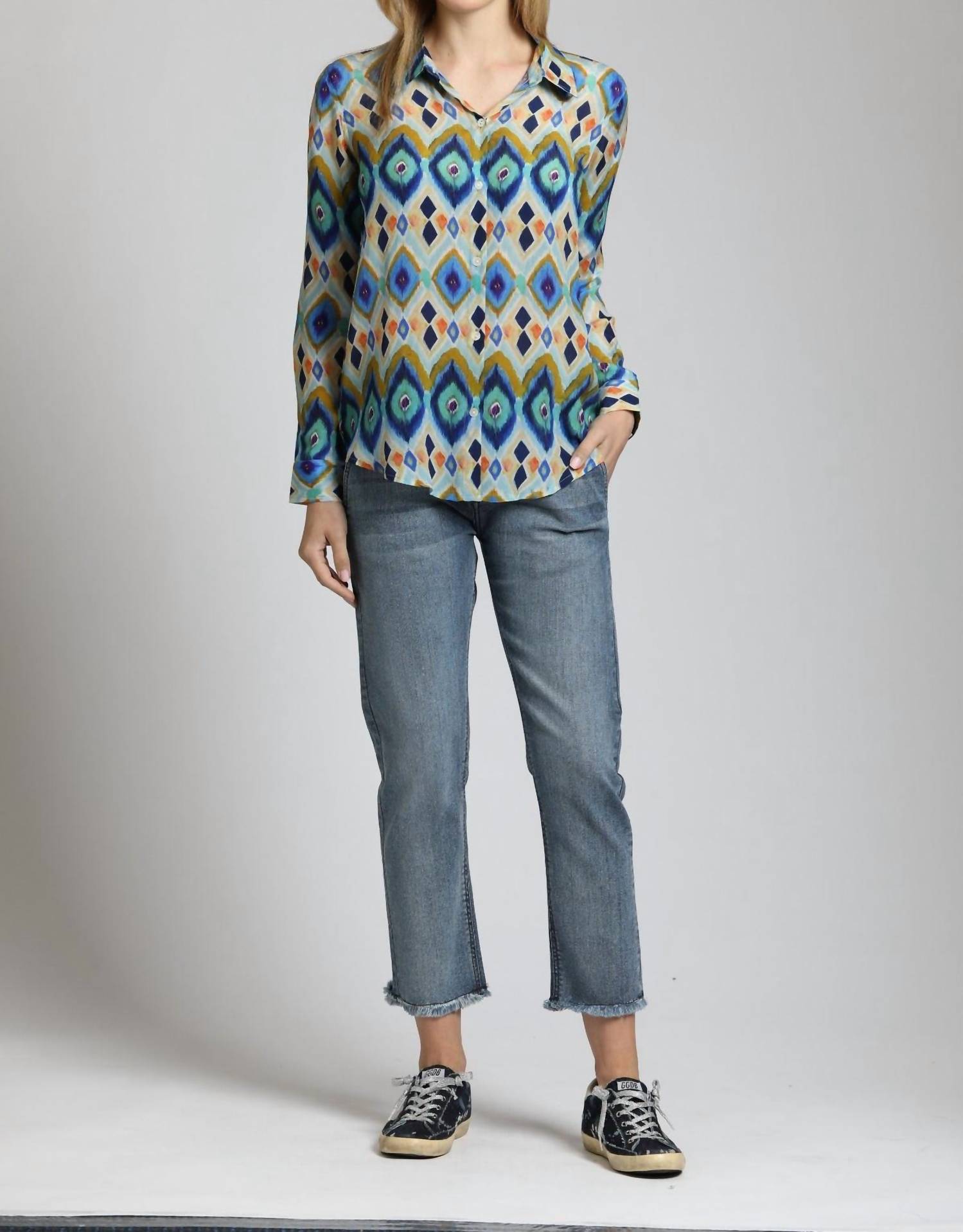 Apny - Colorful Geometric Stripe Button Up Top