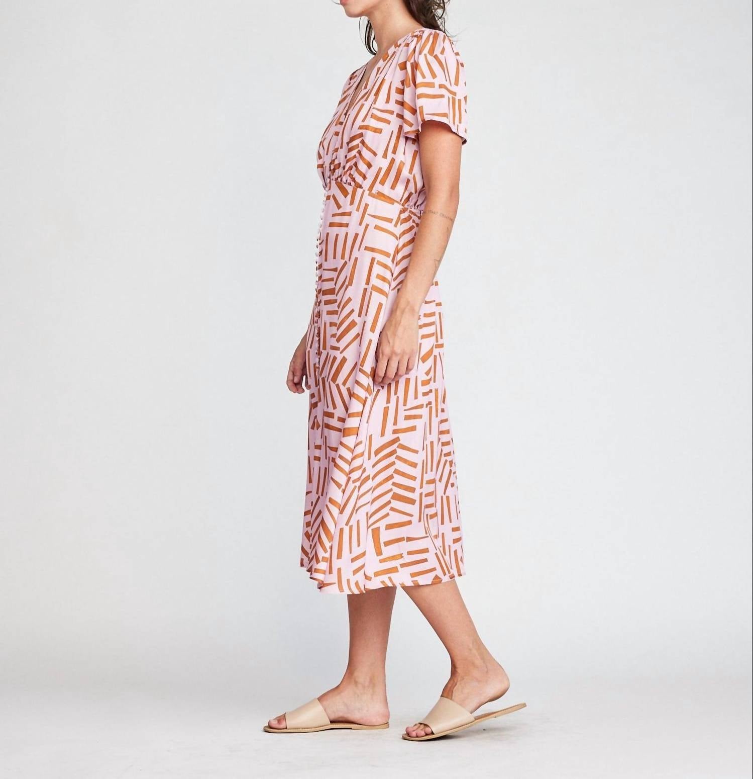 Self Contrast - Ilse V-neck Midi Dress