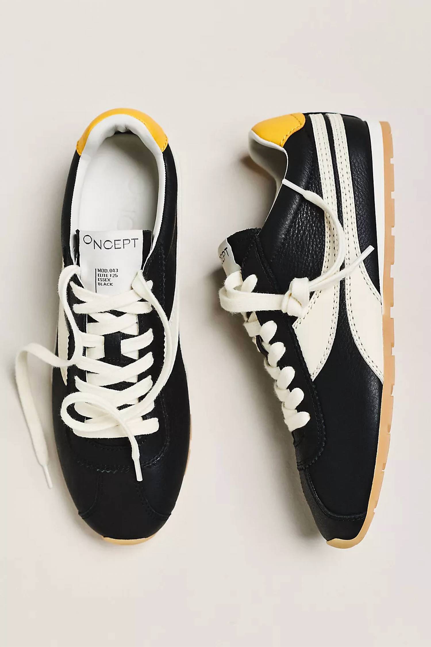 Oncept Women's Stockholm Sneaker in black 1 - women's sneaker - detail view
