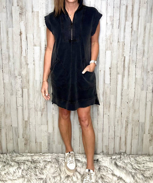 Entro - Hollister Sleeveless Dress