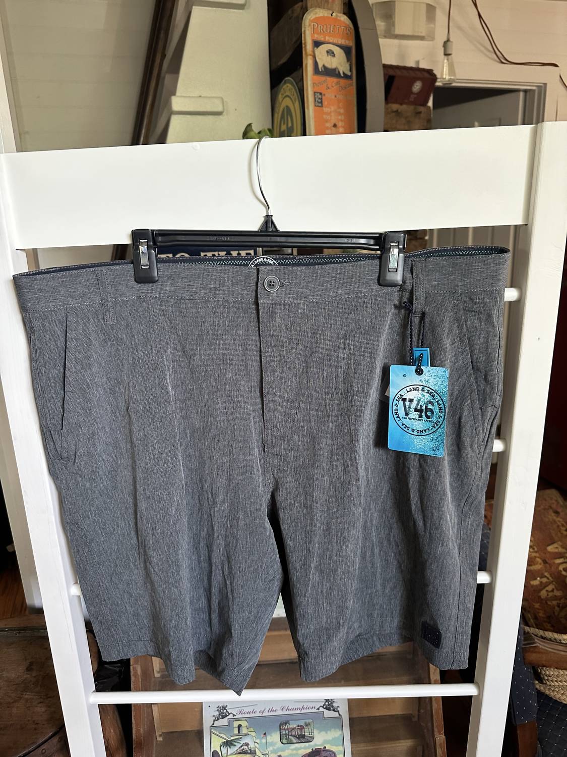 VINTAGE 1946 Men's Micrograph Golf Short in grey - men's shorts - detail view