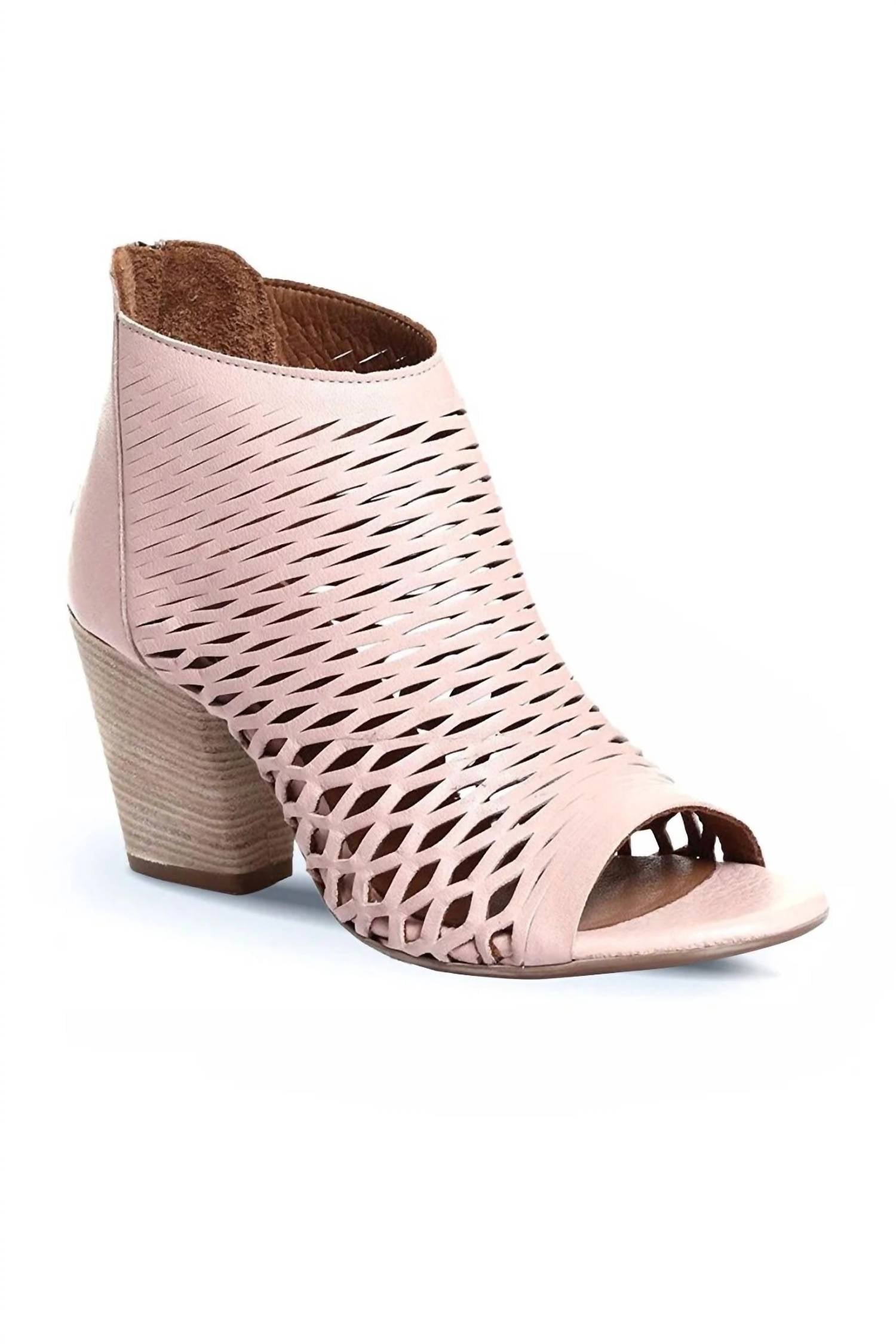bueno Women's Zola Heels in pale pink - women's heels